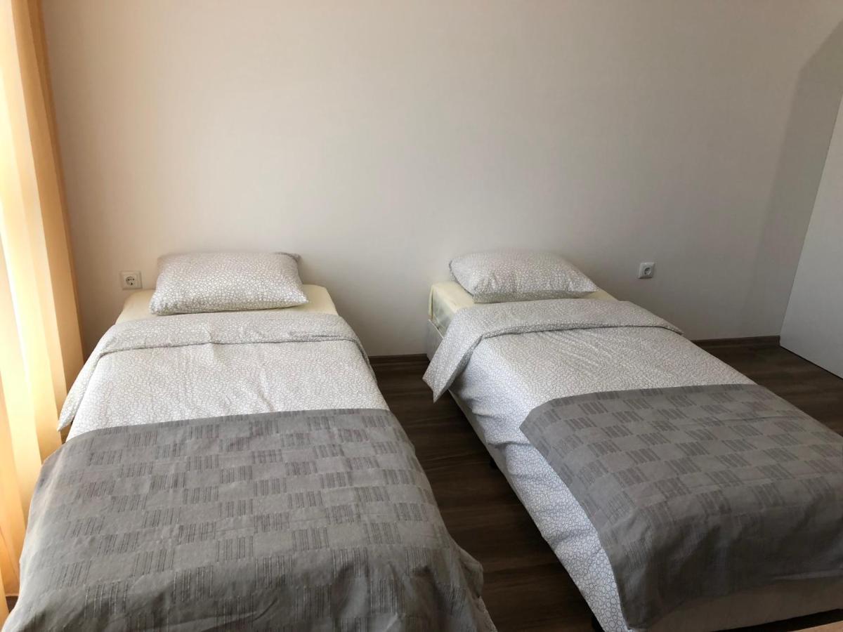 Grand Saharov Apartament