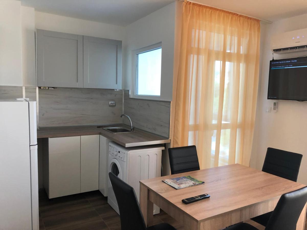 Grand Saharov Apartament Warna